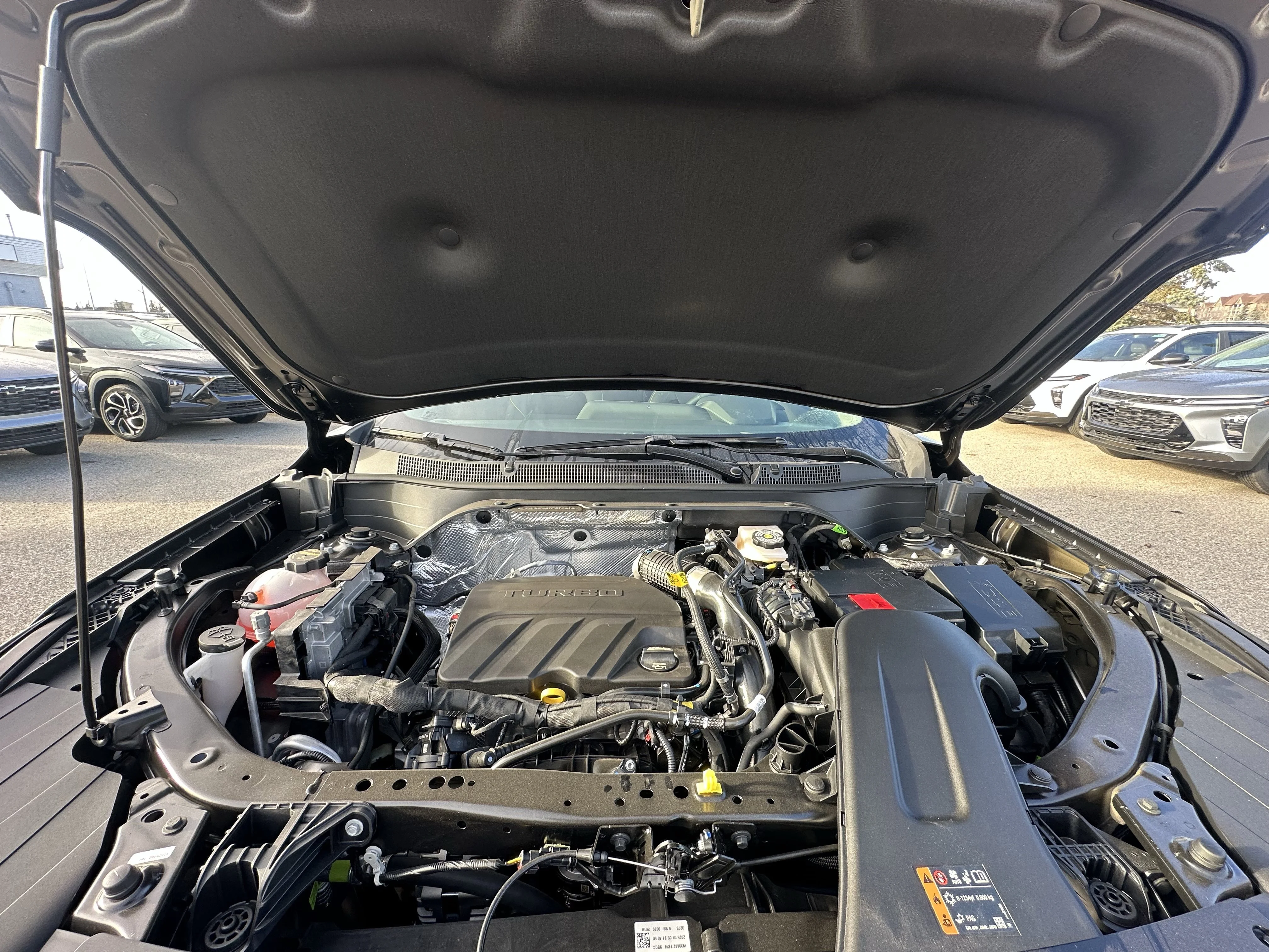 New 2026 Mosaic Black Metallic Chevrolet ACTIV image 9