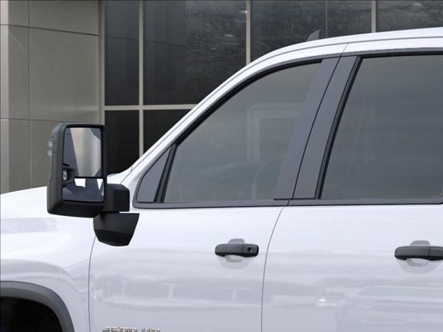2025 CHEVROLET SILVERADO HD - Image 11