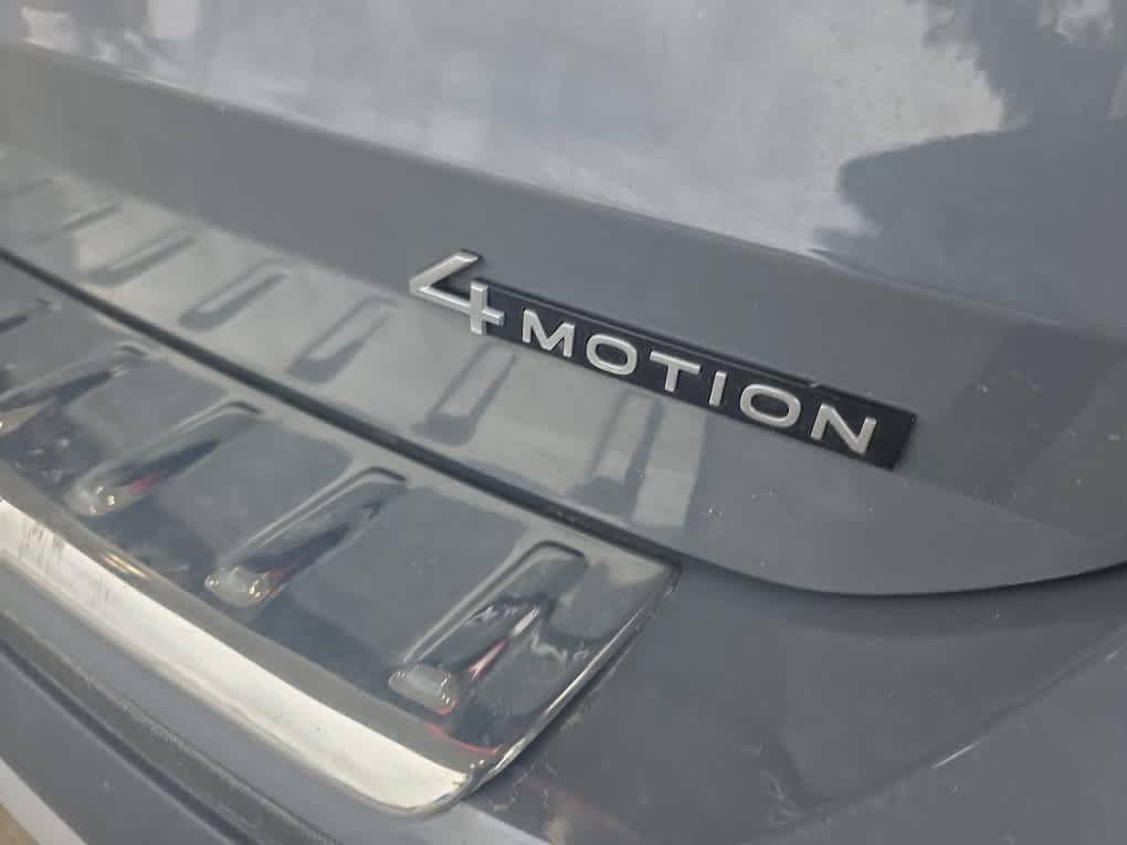 Certified Used 2023 Pure Gray Volkswagen SE image 11