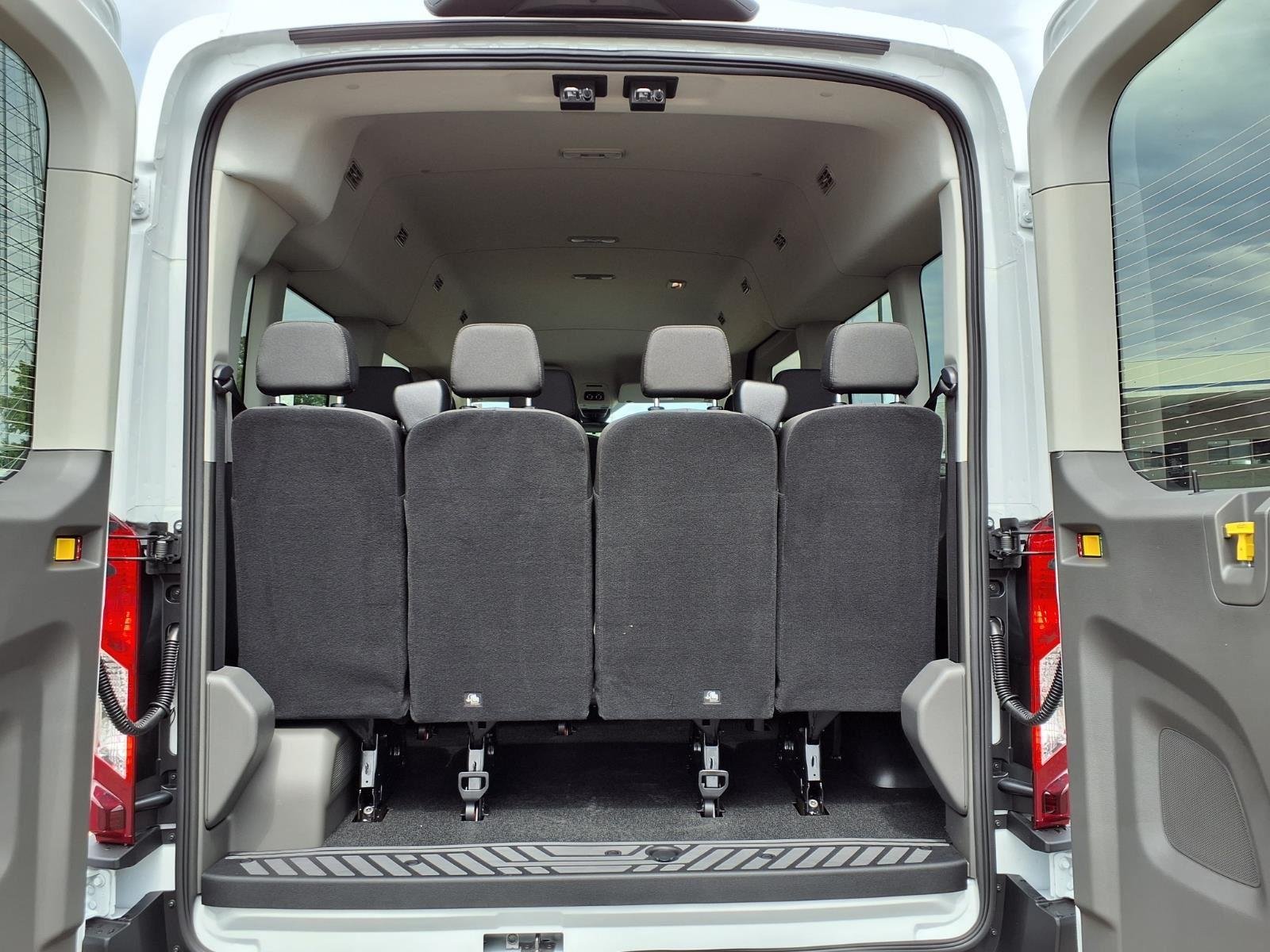 New 2026 Oxford White Ford Passenger Van XL image 31