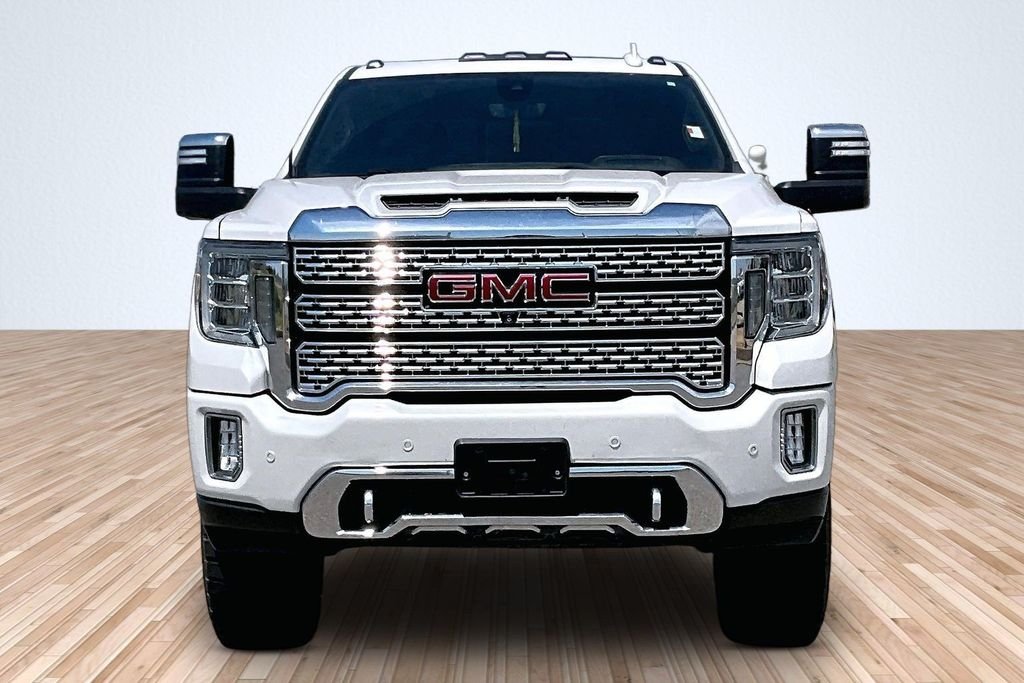 Used 2020 White GMC Denali image 3