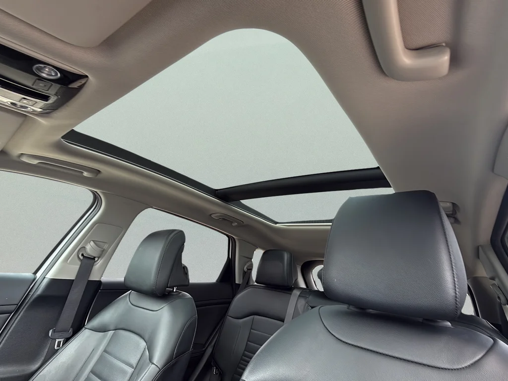 Certified Used 2023 Glacial White Pearl Kia SX-Prestige image 13
