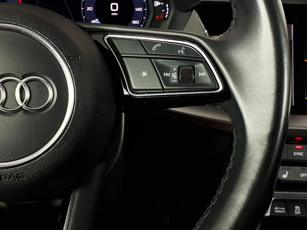 Used 2024  Audi 40 Premium image 21