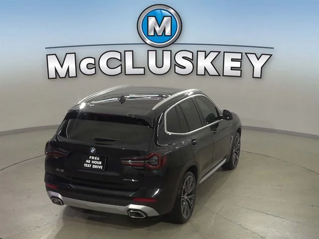 Used 2023 Black BMW xDrive30i image 6