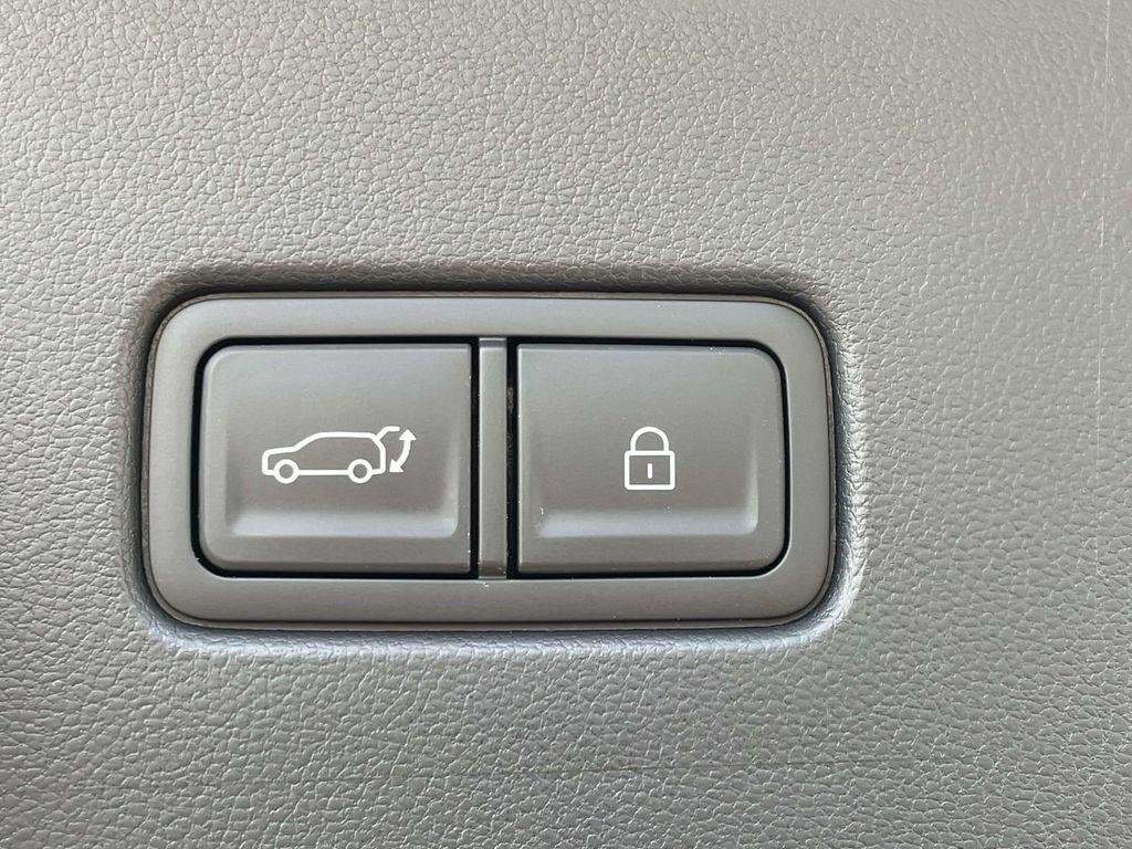 New 2026 White Hyundai Limited FWD image 9