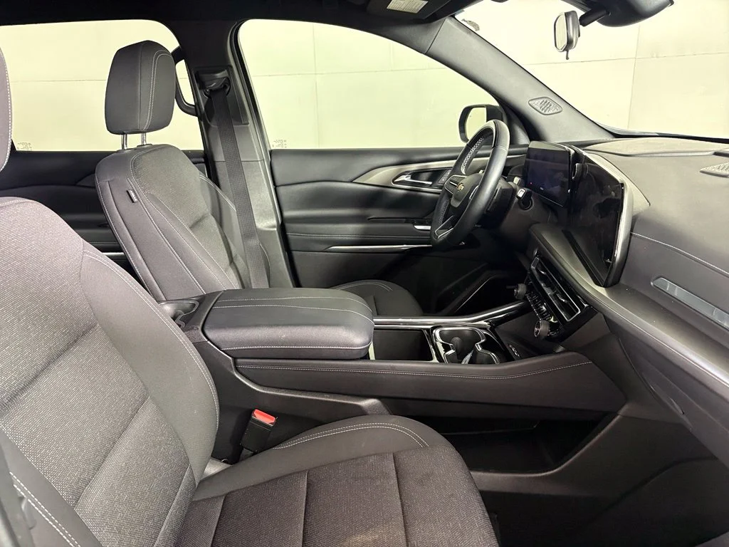 Used 2025 Blue Chevrolet LT image 17