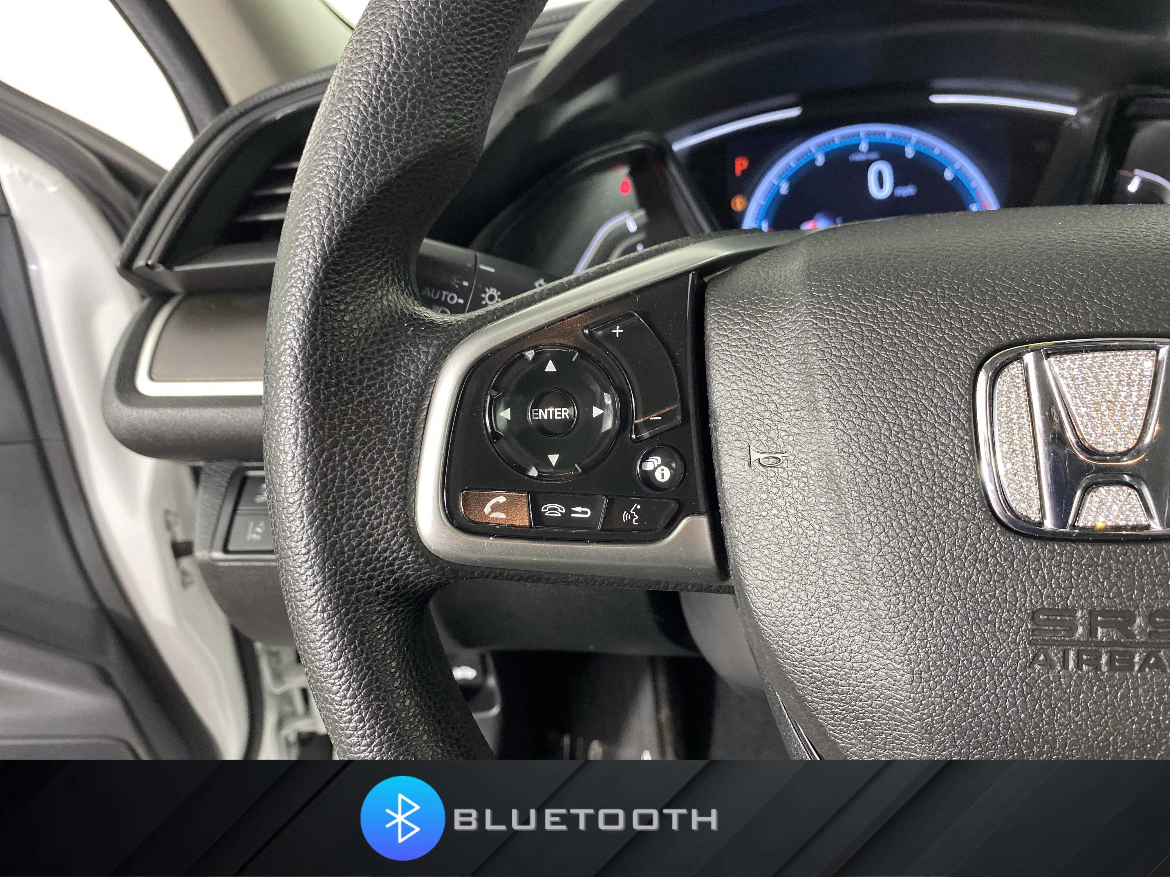 Used 2019 White Honda LX image 22