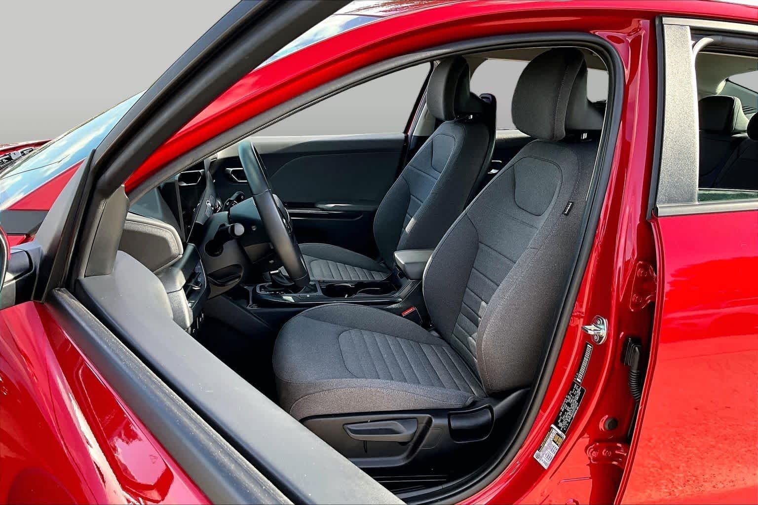 Pre-Owned 2025 Kia K4 EX