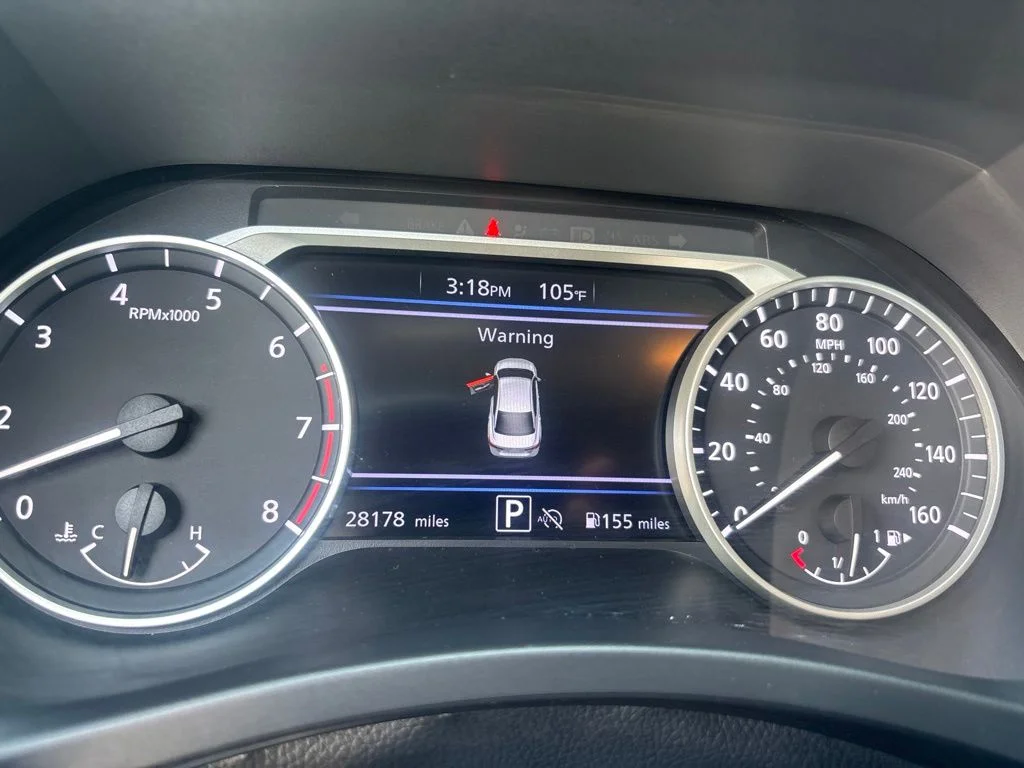 Used 2025 White Nissan SV image 23