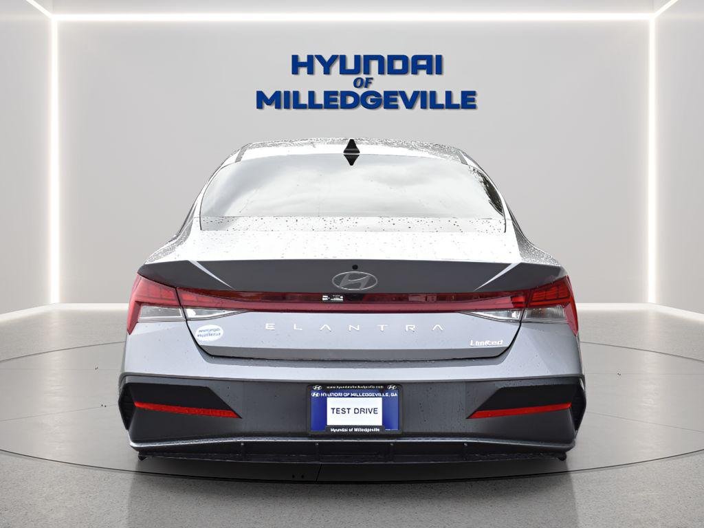 New 2026 Fluid Metal Hyundai Limited image 4