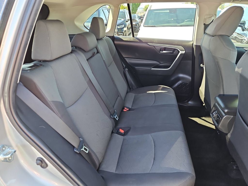 Used 2022 Silver Sky Metallic Toyota XLE image 27