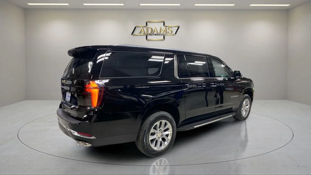 2026 Chevrolet Suburban Premier - Photo 9