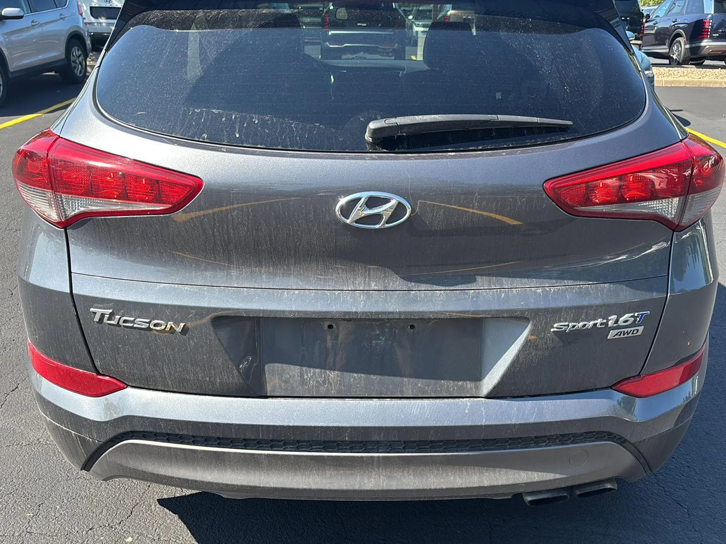 Used 2016 Coliseum Grey Hyundai Sport image 6