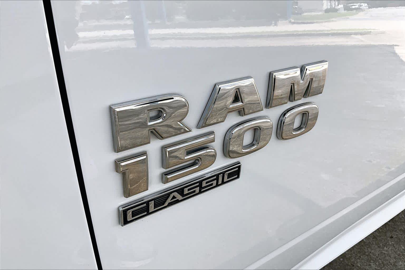 Used 2019 Bright White Clearcoat Ram Express image 29