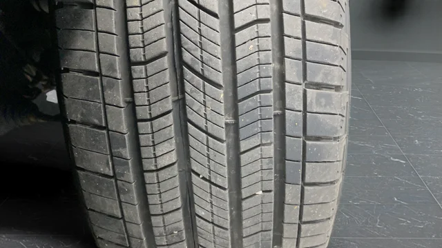 Used 2024 Silver Jeep 4xe image 42