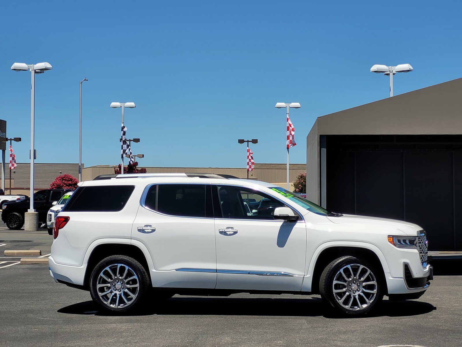 Used 2023 Summit White GMC Denali image 3