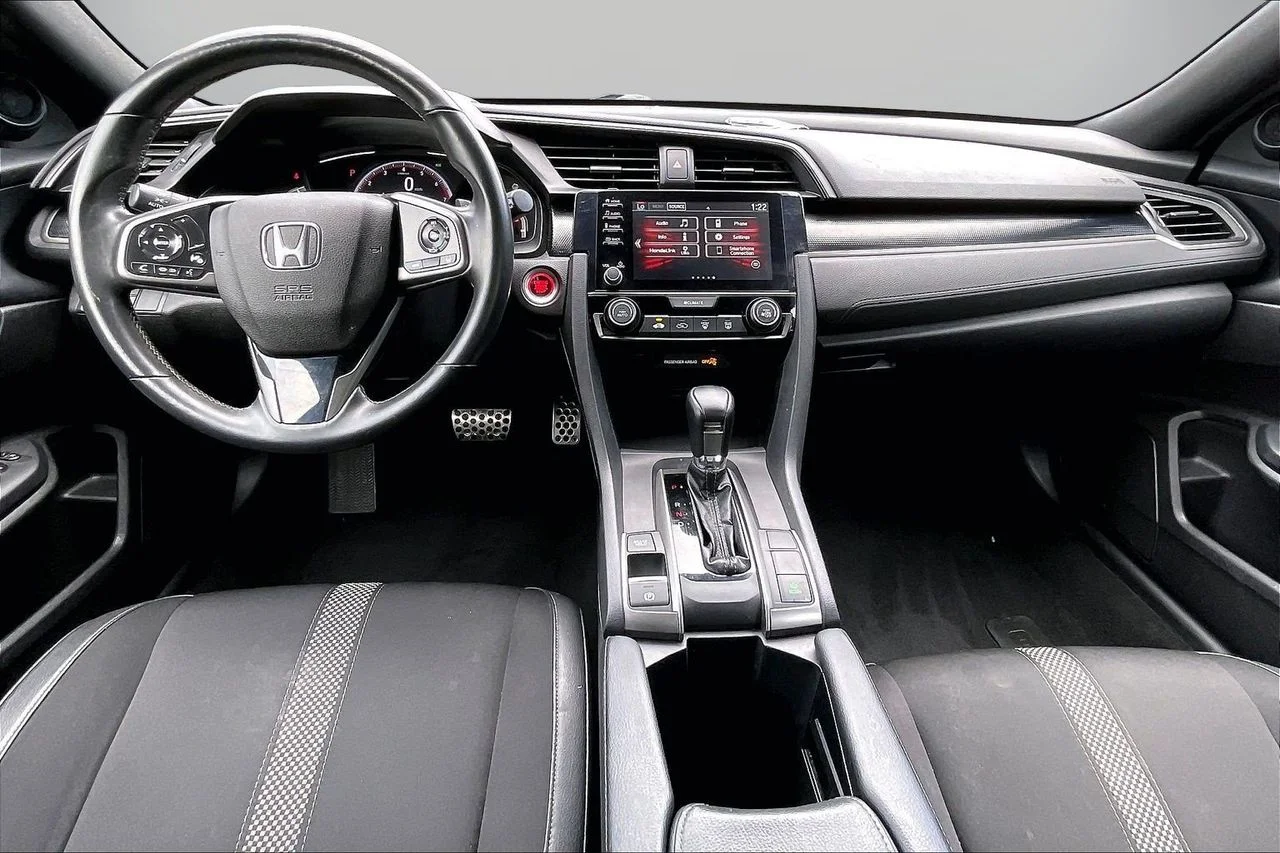 Used 2021  Honda Sport image 14