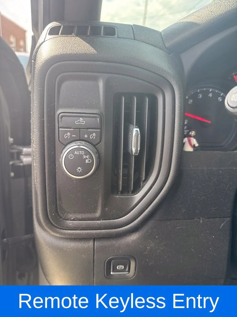 Used 2023 STERLING GRAY METALLIC Chevrolet Custom image 26