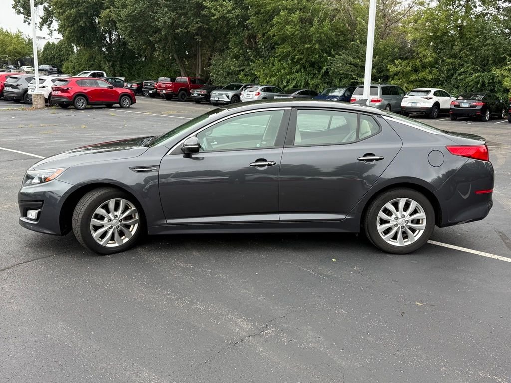 Used 2015 Gray Kia EX image 4