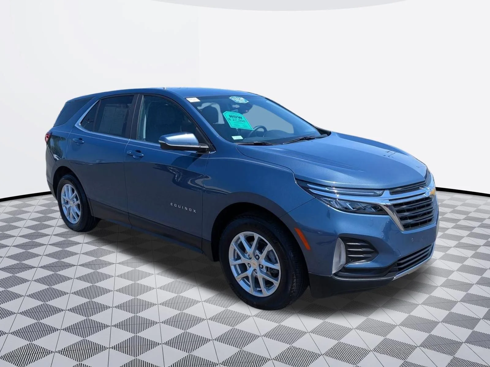Used 2024 Lakeshore Blue Metallic Chevrolet LT image 3