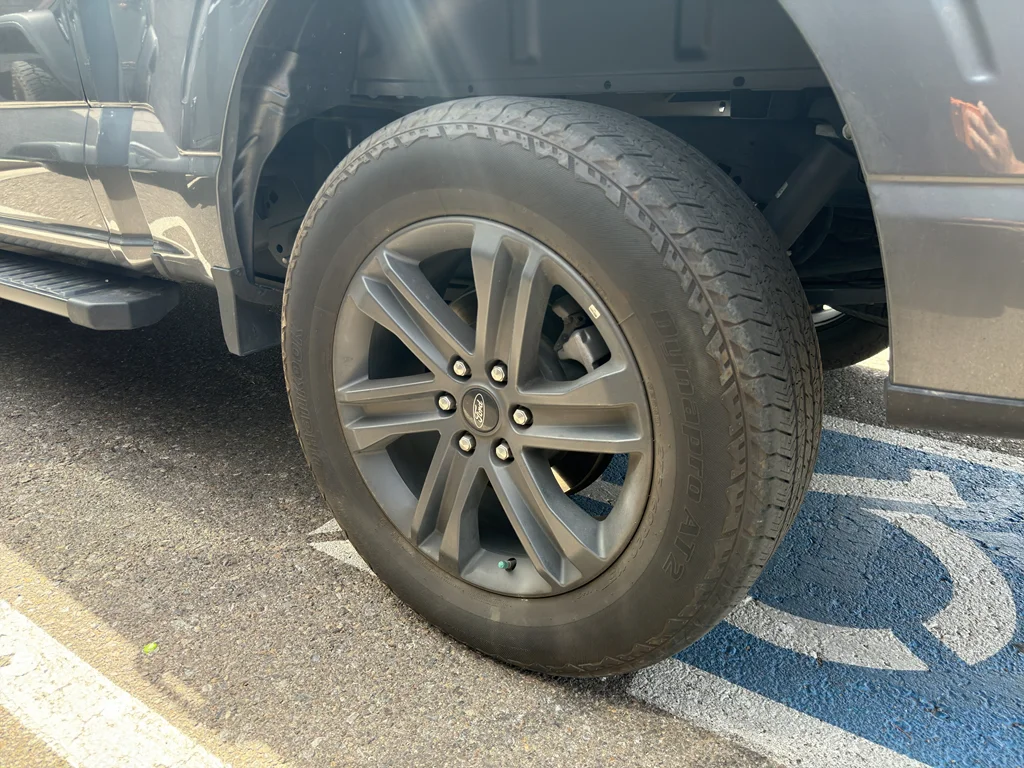 Used 2023 Carbonized Gray Metallic Ford LARIAT image 14