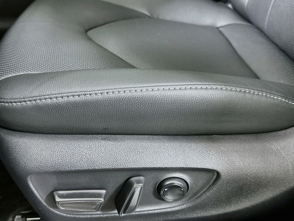 Used 2026  Toyota Limited image 20