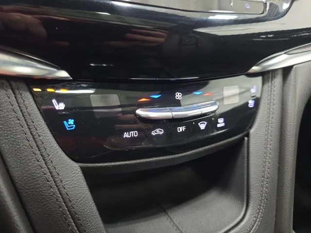 Used 2020 White Cadillac Sport image 22