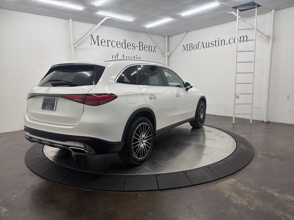 Used 2026 White Mercedes-Benz GLC 300 image 7