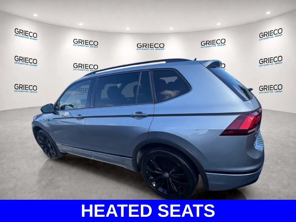 Used 2021 Silver Volkswagen 2.0T SE R-Line Black image 4