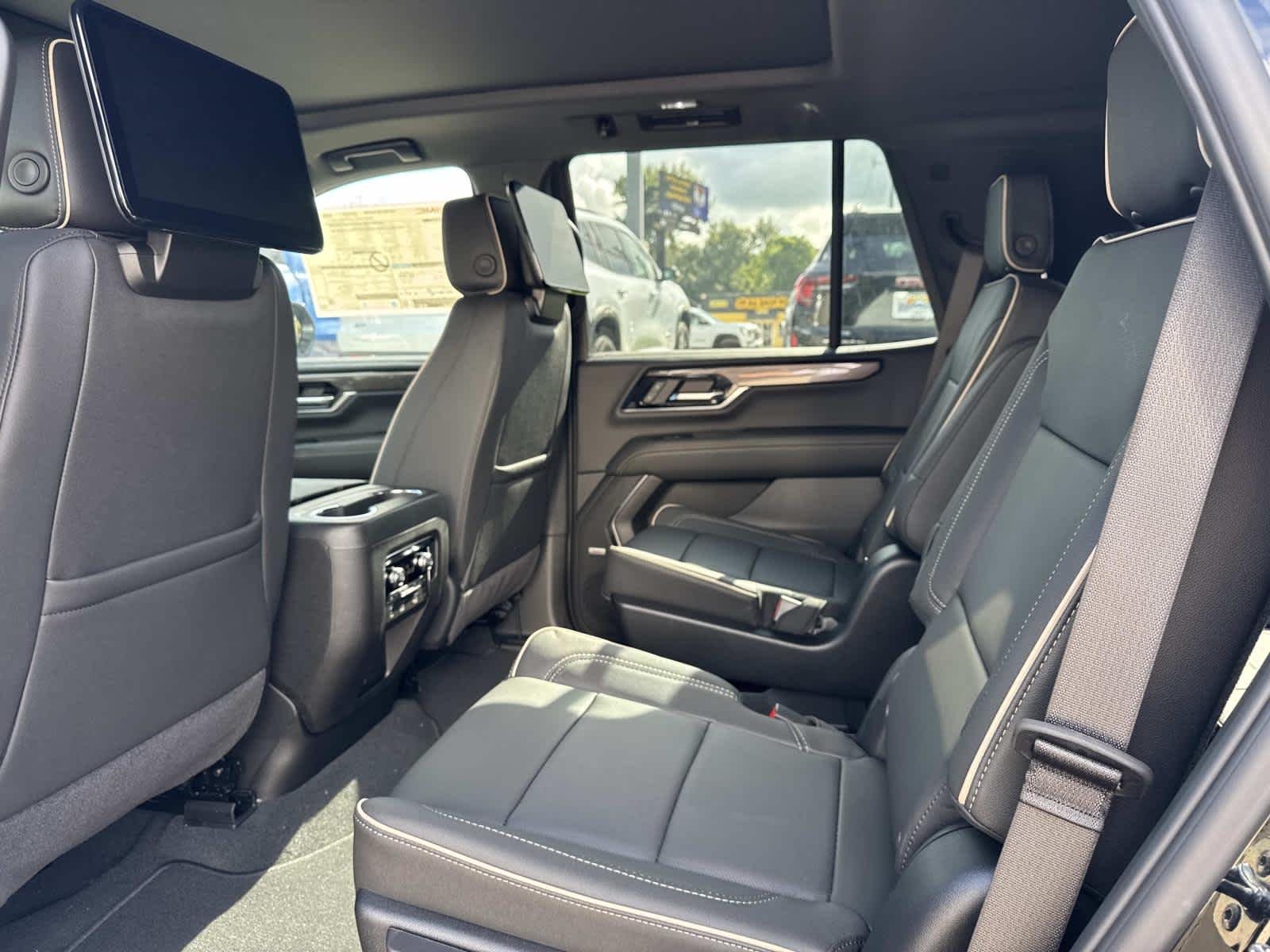 2026 GMC Yukon Elevation - Photo 9