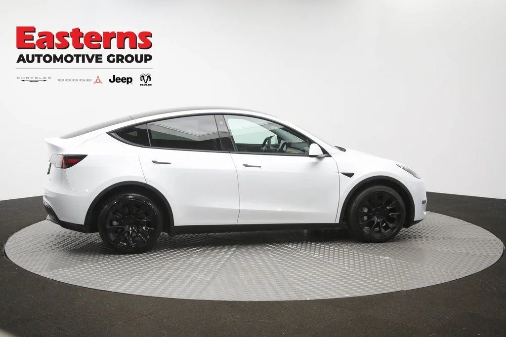 Used 2022 White Tesla Long Range image 39