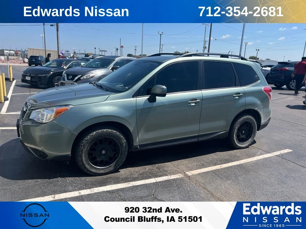 Used 2015 Green Subaru 2.5i Limited image 1