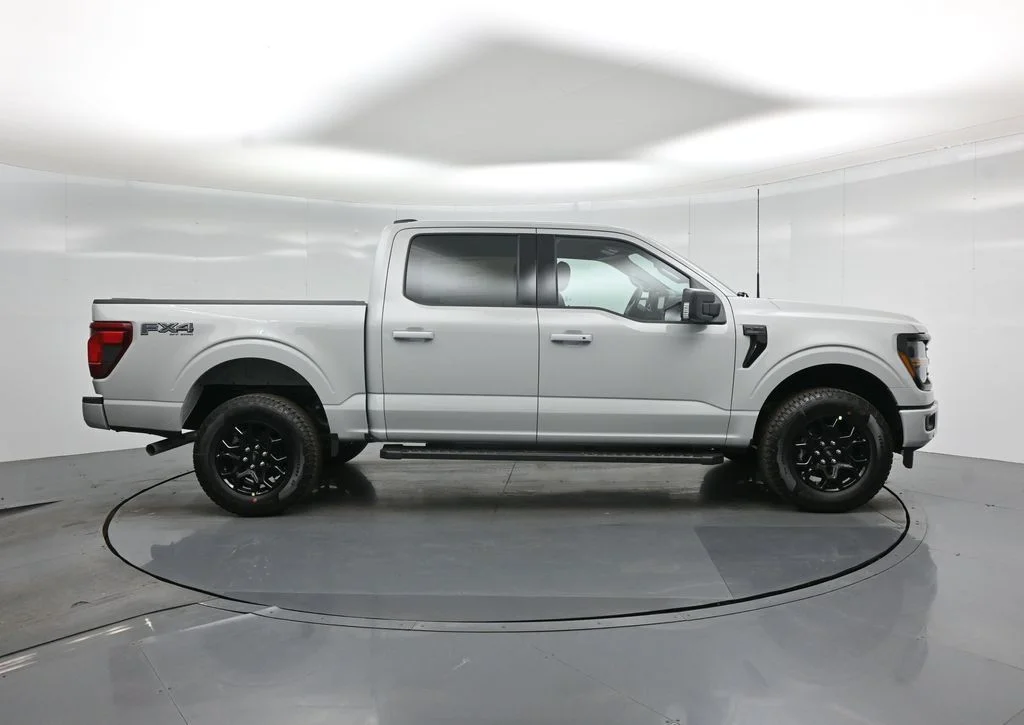New 2026 Avalanche Ford XLT image 25