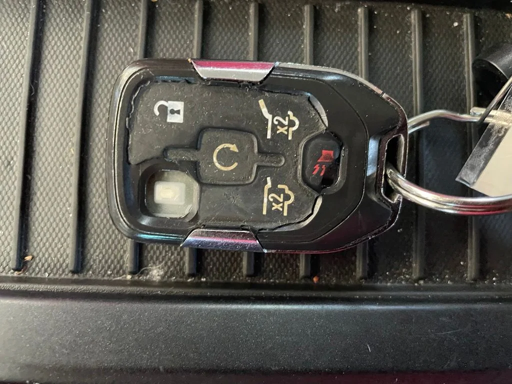 Used 2019 Black Chevrolet Premier image 19