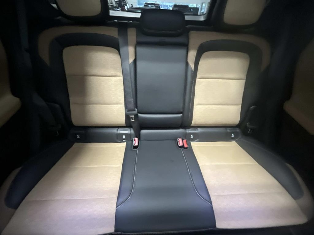 New 2027 Mosaic Black Metallic Chevrolet ACTIV image 30