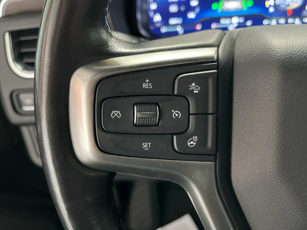 Used 2022 Empire Beige Metallic Chevrolet Z71 image 22