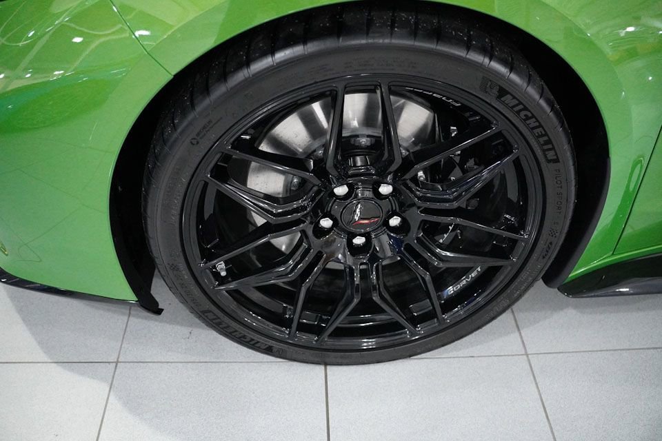 New 2026 Roswell Green Metallic Chevrolet 1LZ image 9