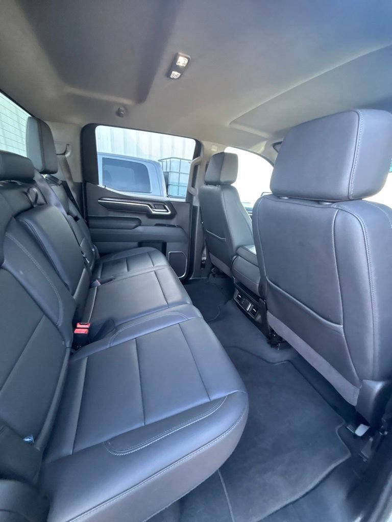 Used 2026 Summit White GMC SLT image 22