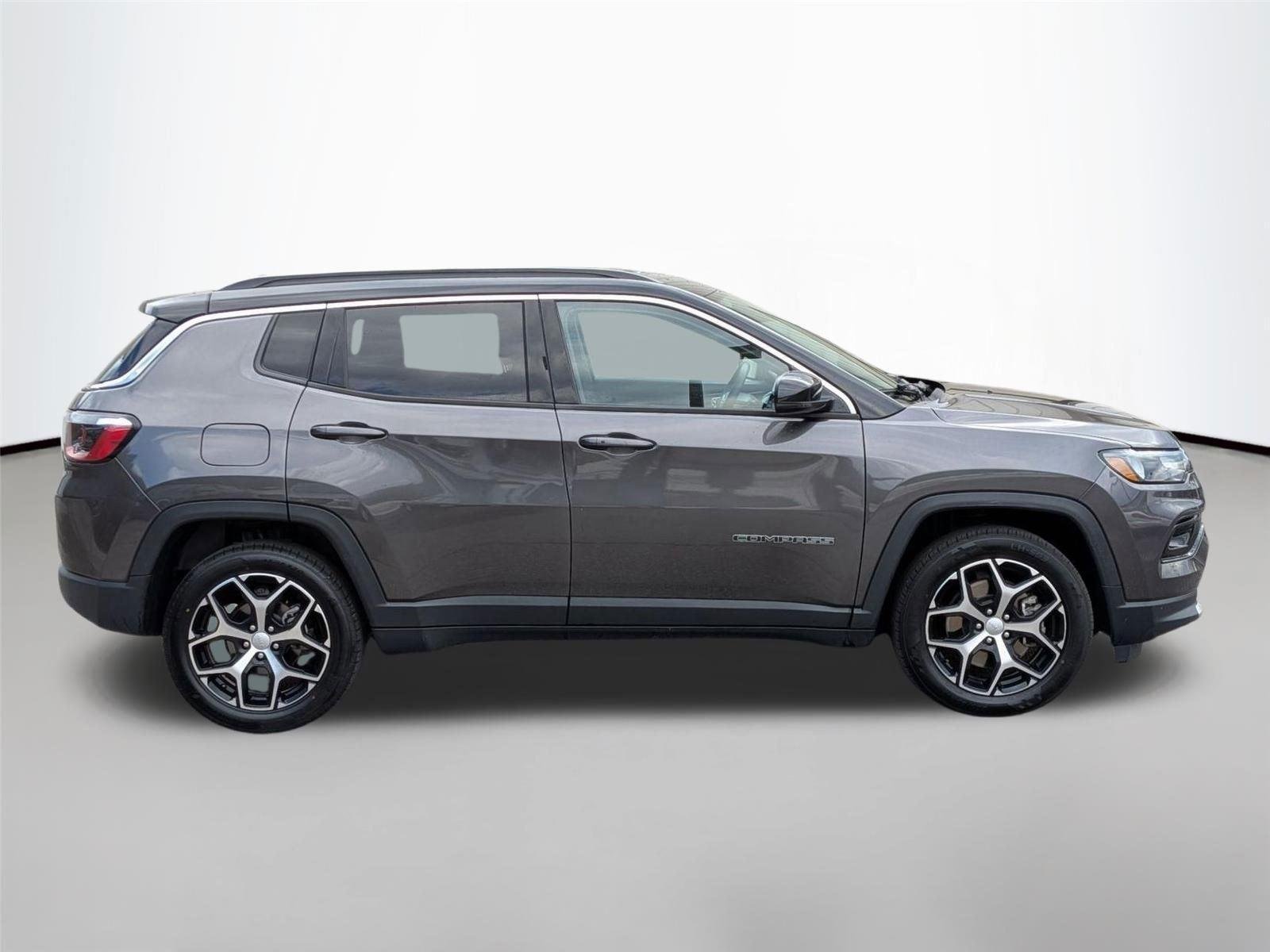 Used 2024 Black Clearcoat Jeep Limited image 4