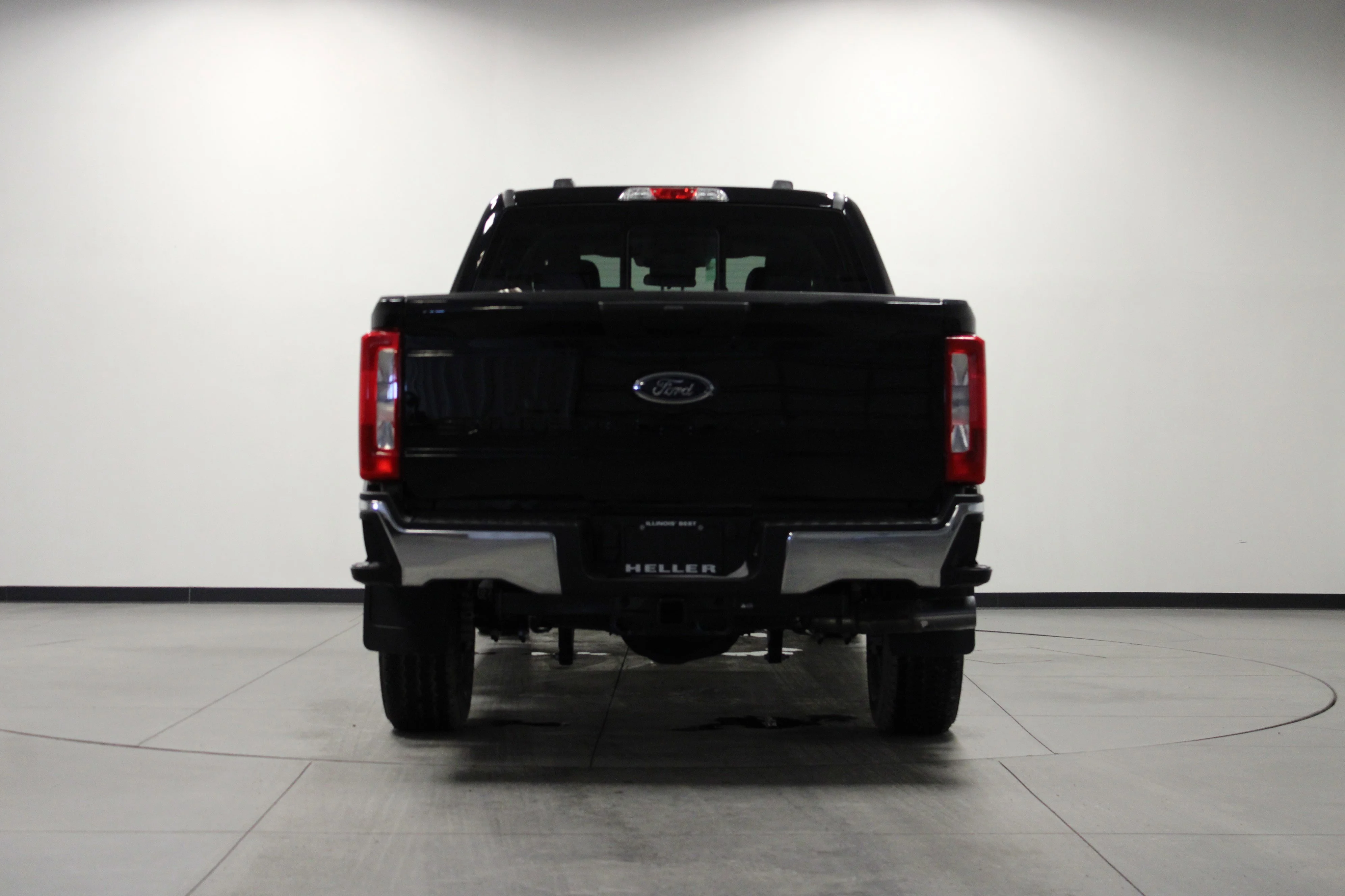 New 2026 Agate Black Metallic Ford F-250® XLT image 5