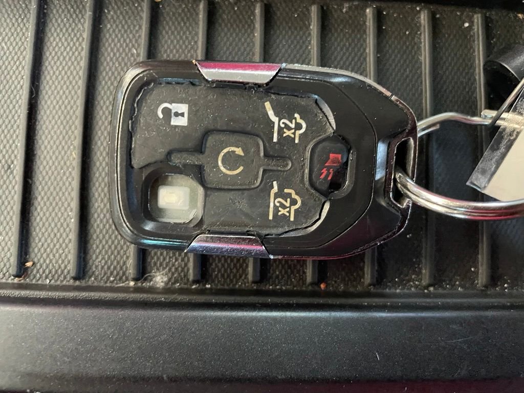 Used 2019 Black Chevrolet Premier image 19