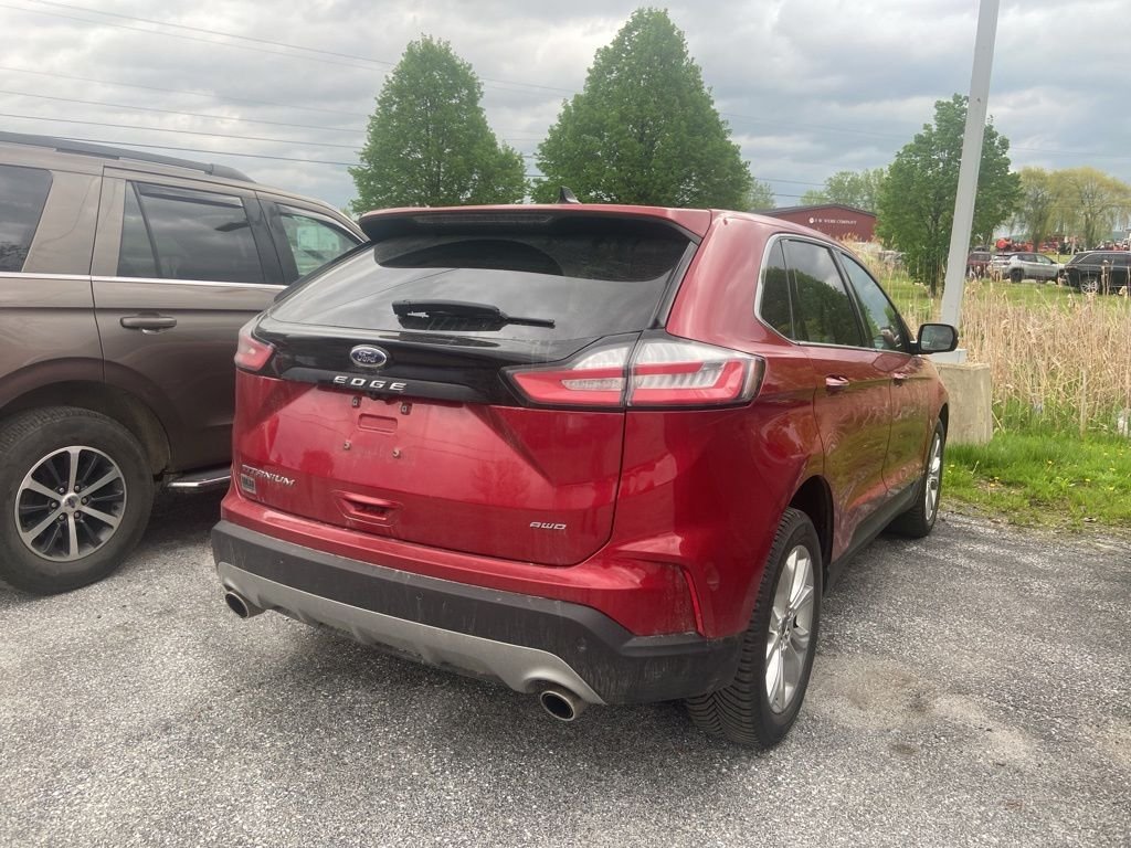 Used 2022 Red Metallic Ford Titanium image 5