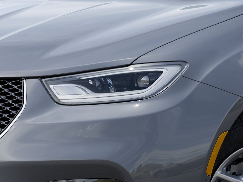 New 2025 Ceramic Gray Clear-Coat Exterior Paint Chrysler Select image 39