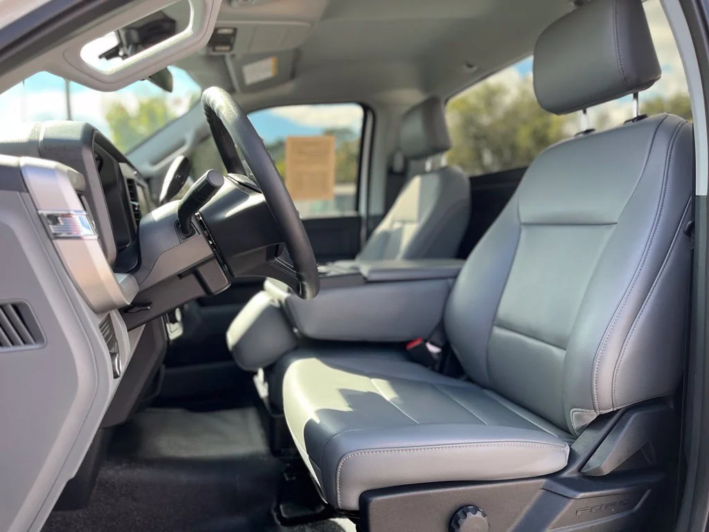 Used 2025 White Ford XL image 14