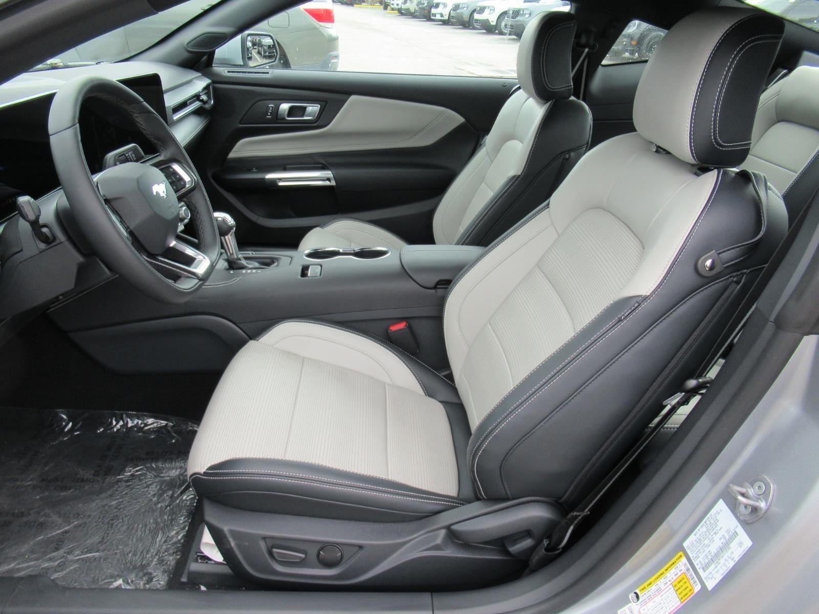 2025 Ford Mustang EcoBoost Premium Fastback - Photo 15