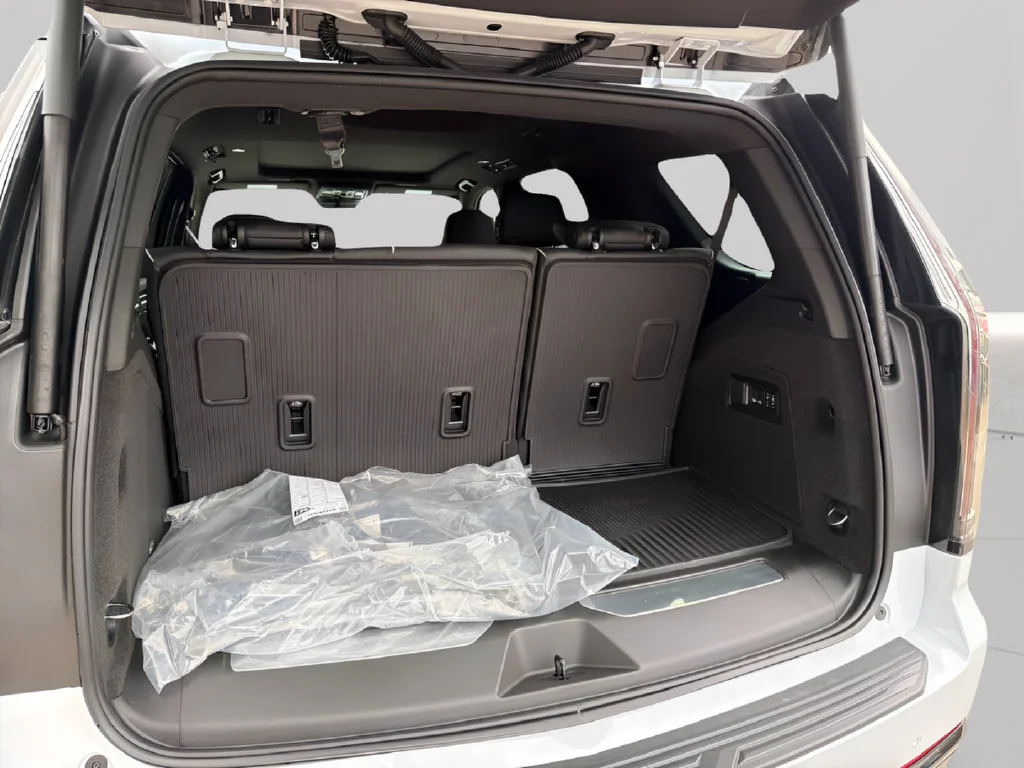 2027 Cadillac Escalade Sport - Photo 40