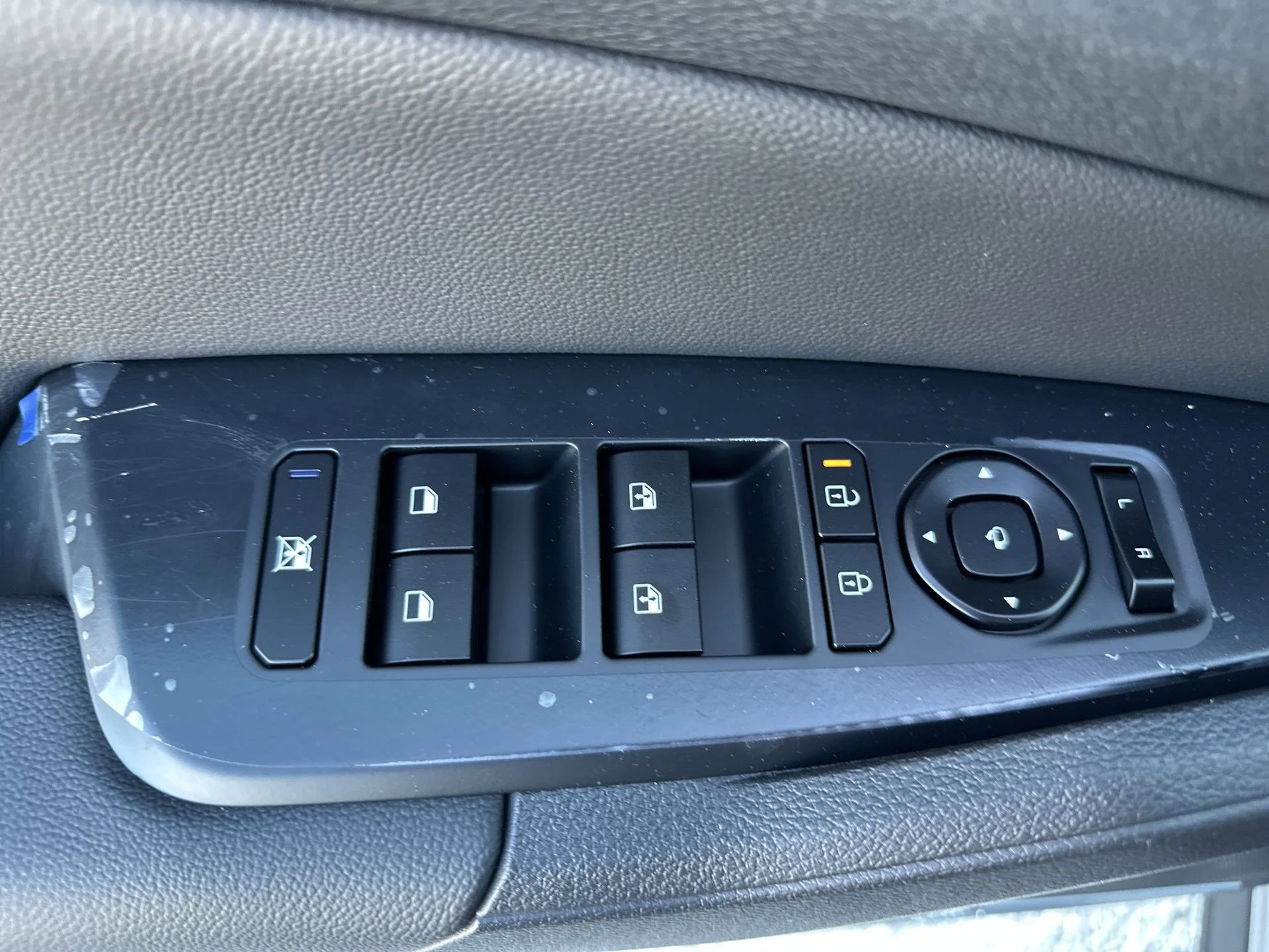 New 2026 Wolf Gray Kia X-Pro Prestige image 17