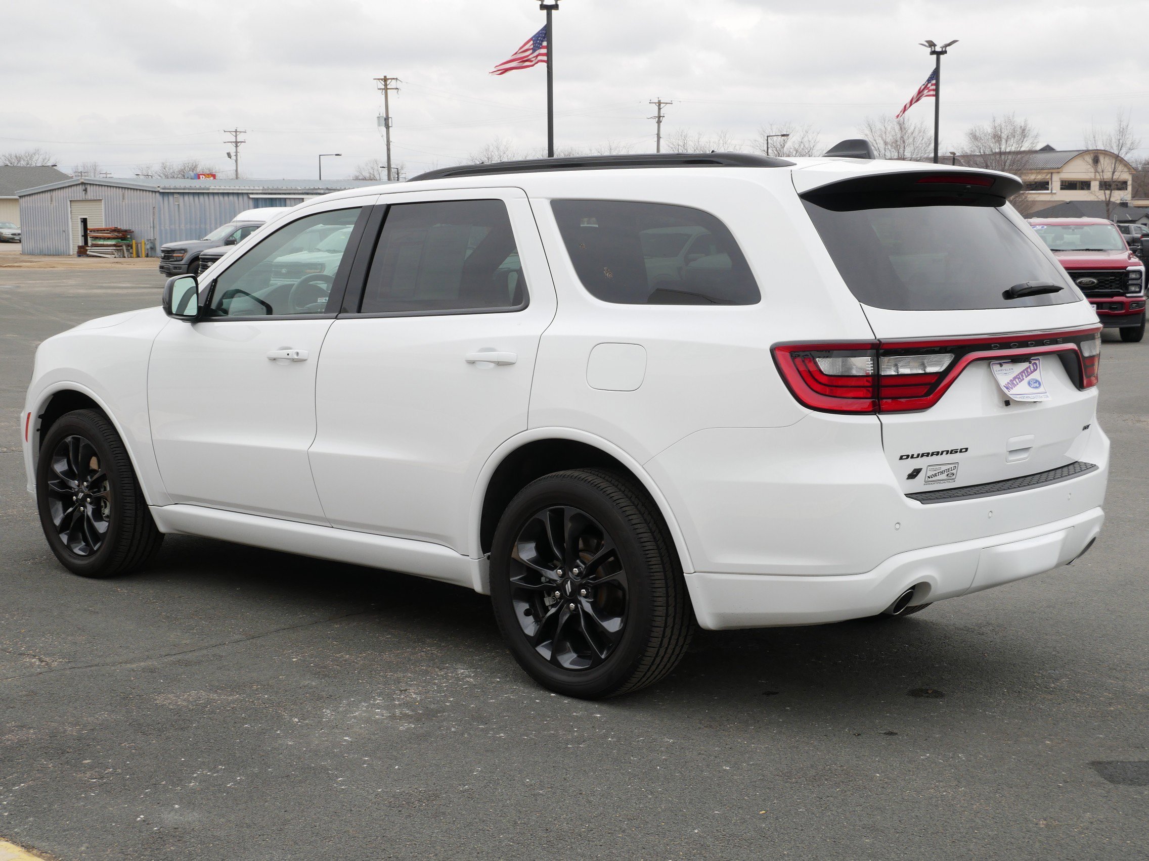 View vehicle photo 5