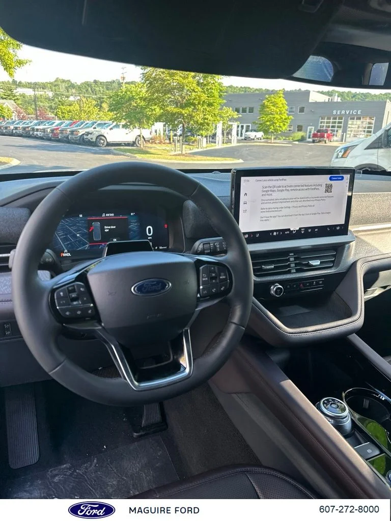 New 2026 Space White Metallic Ford Platinum™ image 14