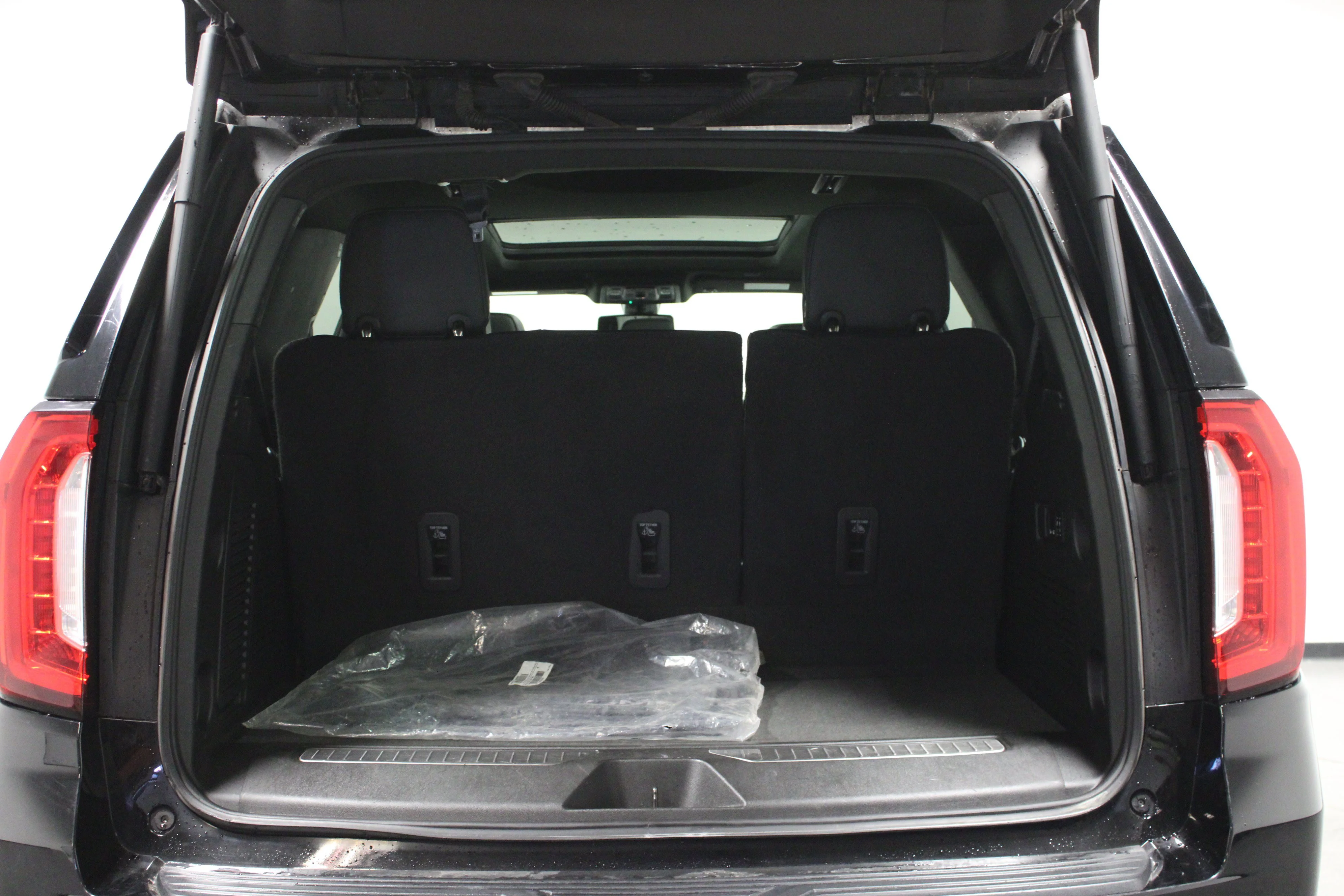Used 2022 Onyx Black GMC Denali image 15